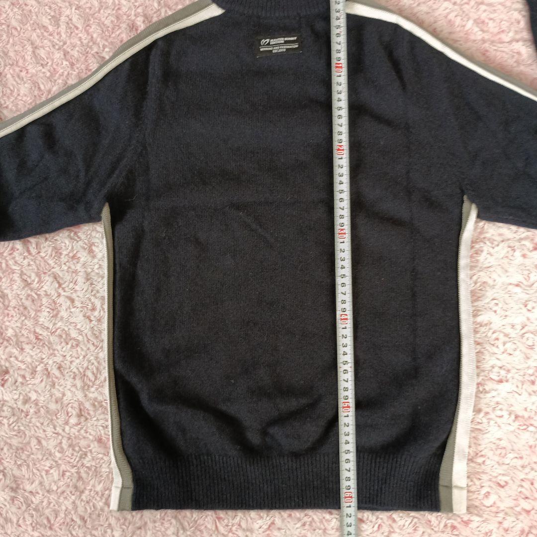 マスターバニー　セーター