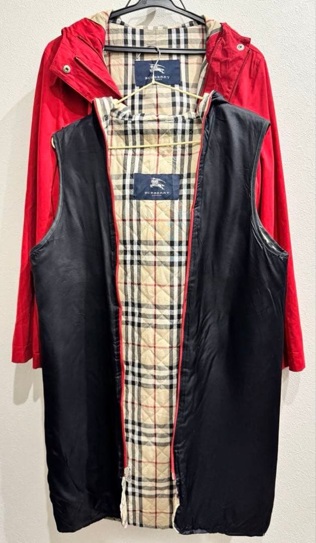 【Burberry London】ライナー付フーデッドコート レッド