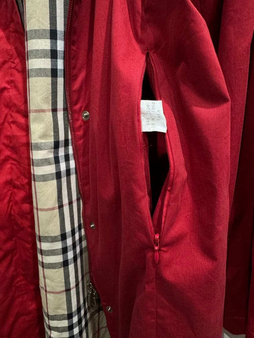 【Burberry London】ライナー付フーデッドコート レッド