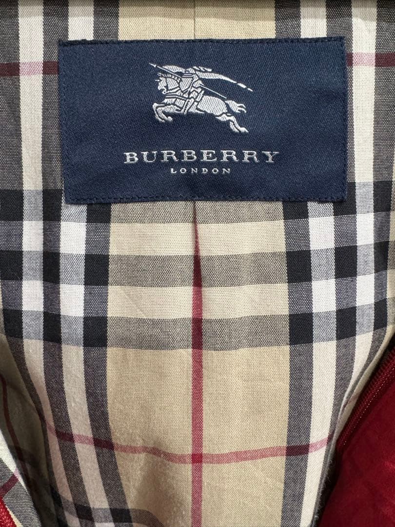 【Burberry London】ライナー付フーデッドコート レッド