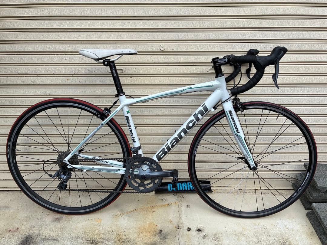 【整備済】ロードバイクBianchi VIA NIRONE7 AL CLARIS