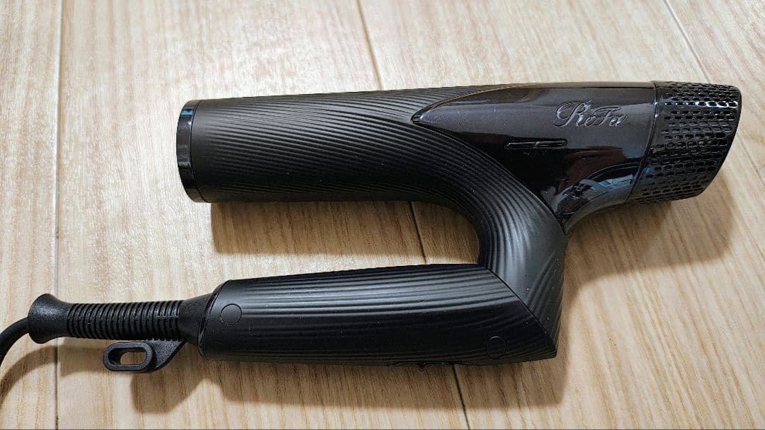 7日間限定 特別価格！ リファ RE-AN-03A ブラック AB06