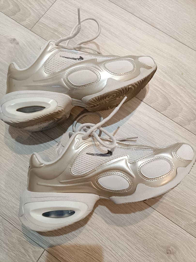 Nike Air Max Muse エアマックスミューズ　23cm