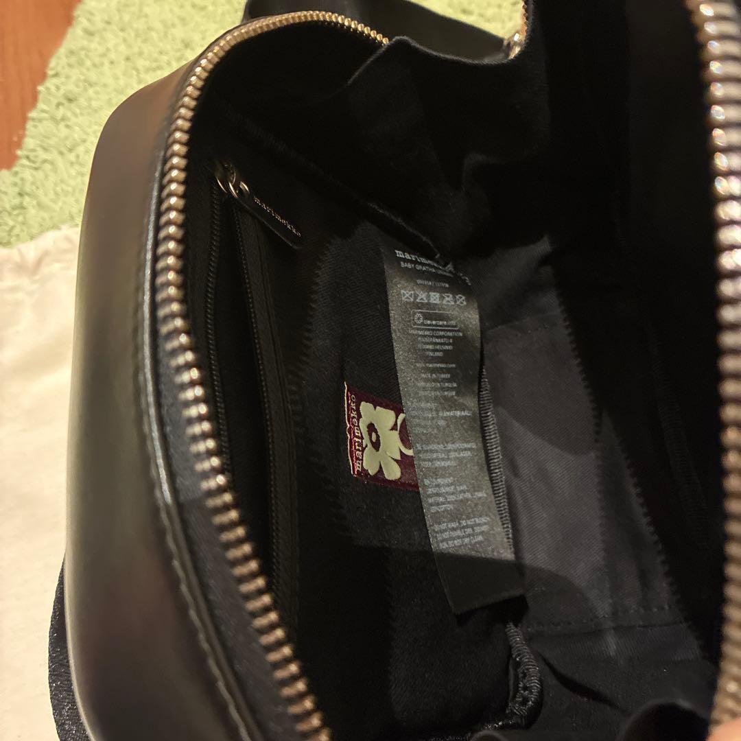 marimekko ブラックショルダーバッグ