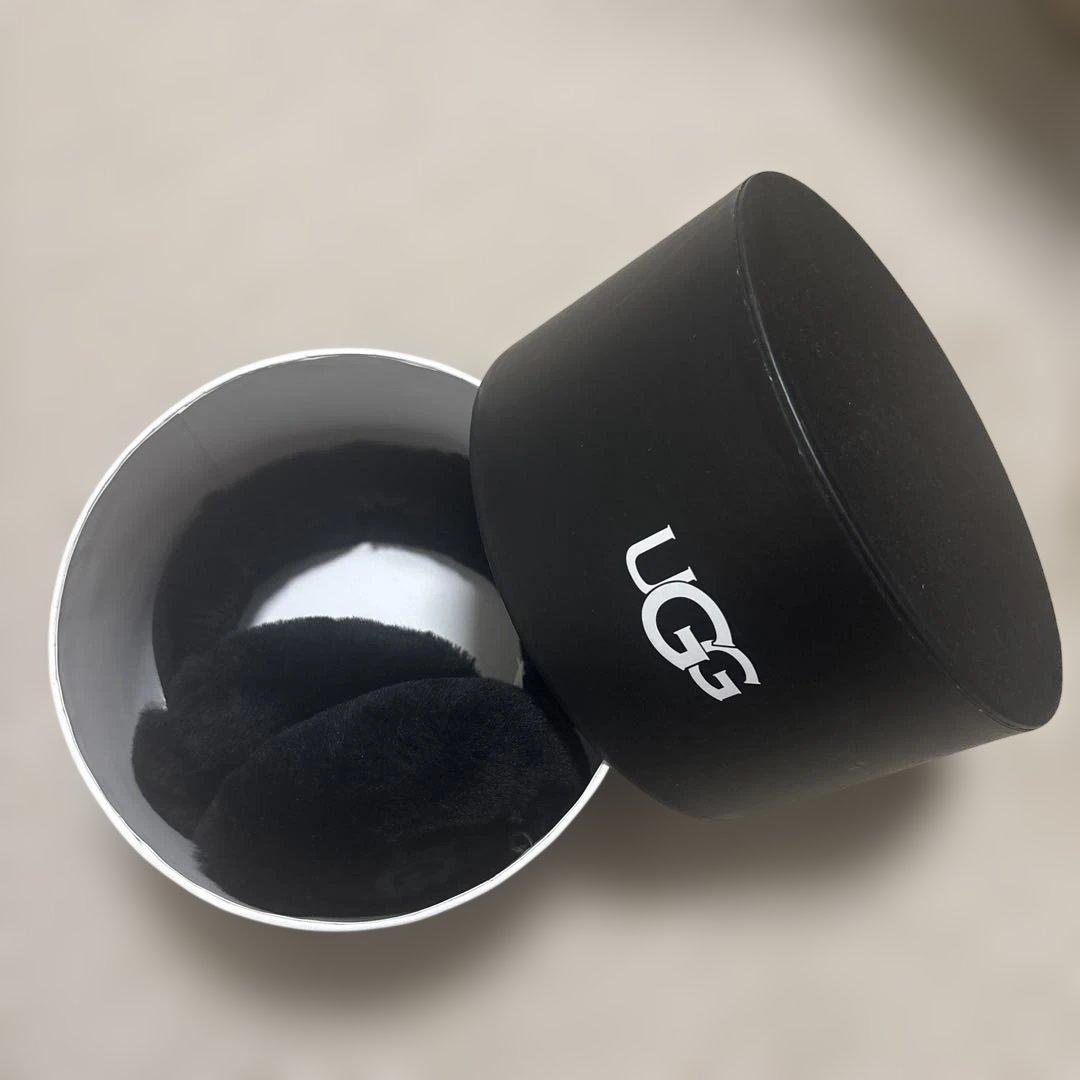 2/18までの出品★UGG ブラックファーイヤーマフ　シープスキン　日本完売品