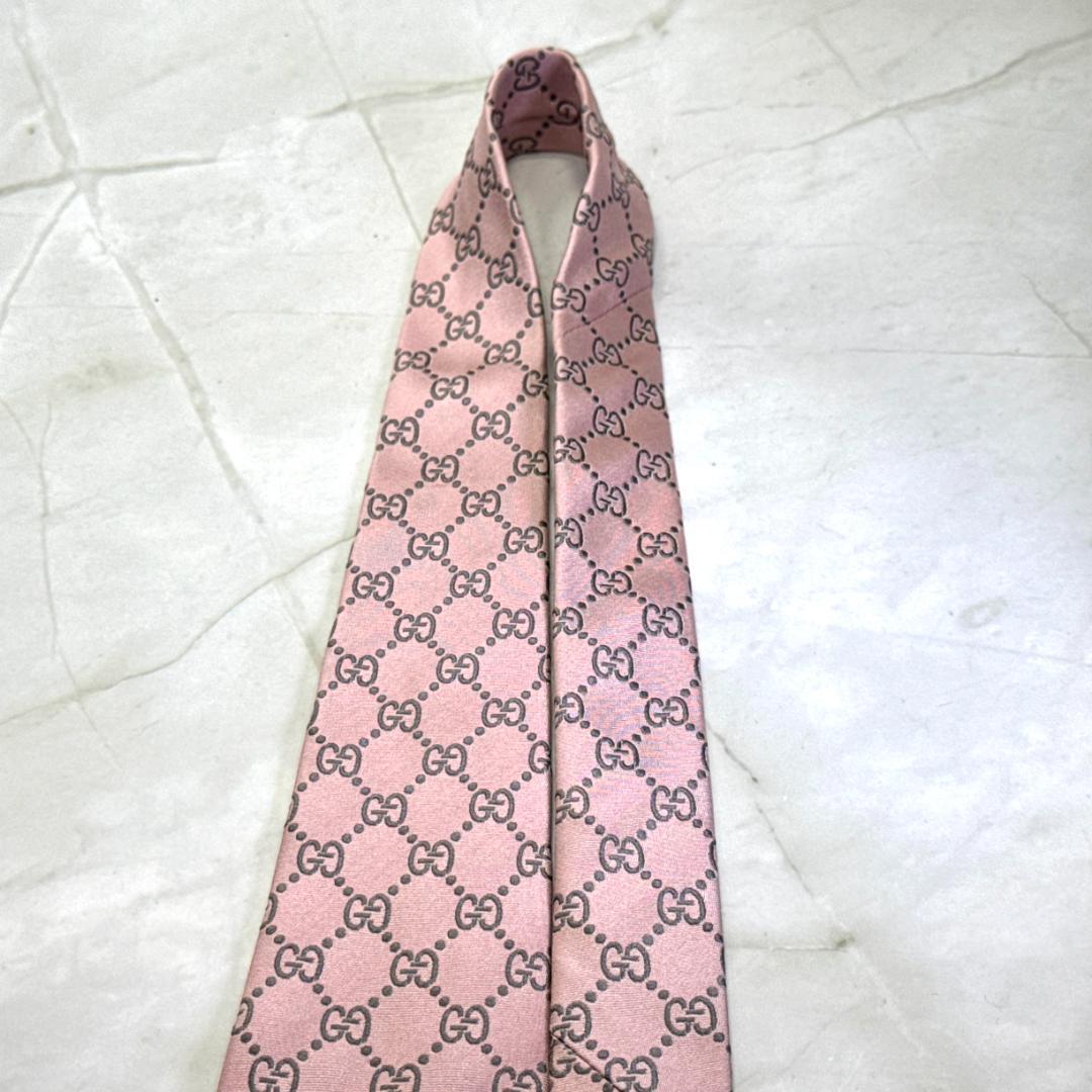 ☆即発 GUCCI グッチ 高級シルクネクタイ ピンク GG総柄 美品 イタリア