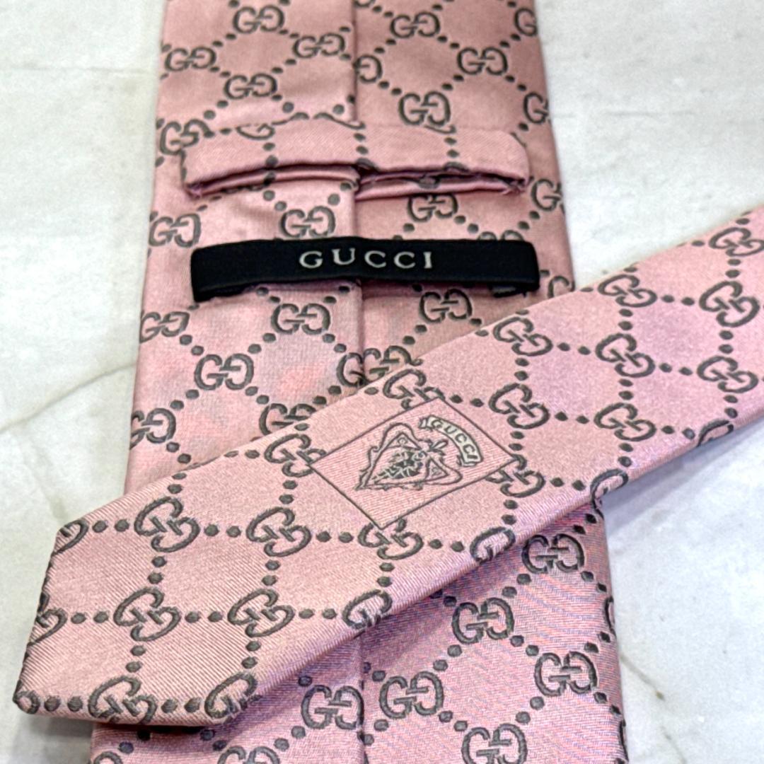 ☆即発 GUCCI グッチ 高級シルクネクタイ ピンク GG総柄 美品 イタリア