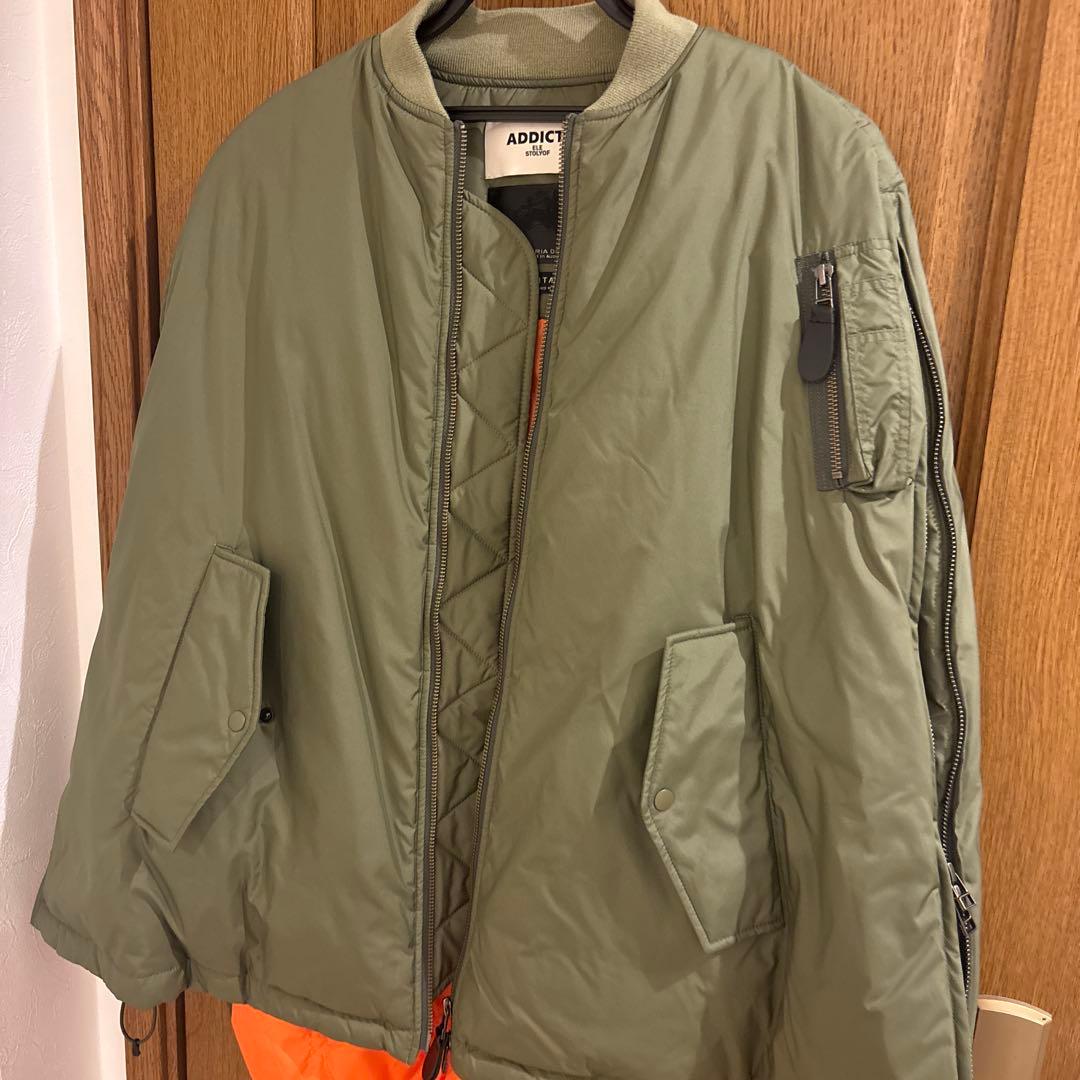 スローブイエナ　ELE STOLYOF Victoria Down MA-1