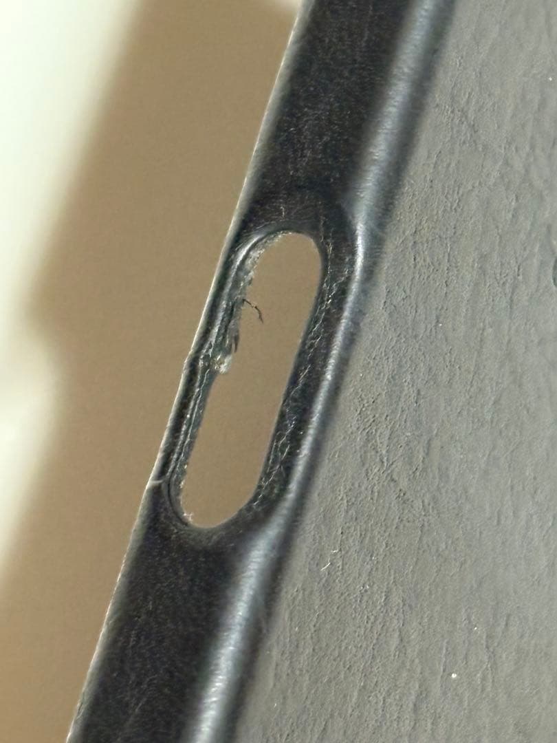 objcts.io iphone16レザーケース ストラップ一体型カードケース