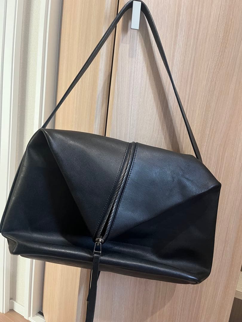 【極美品】bajraレザーバッグ