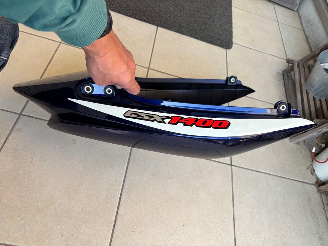 r*s様 SUZUKI GSX1400 カウル
