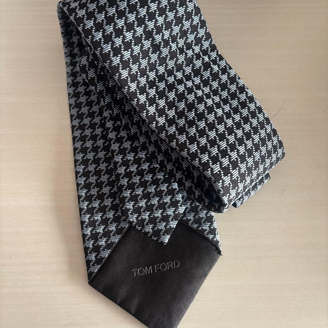 トムフォード　千鳥格子　ネクタイ