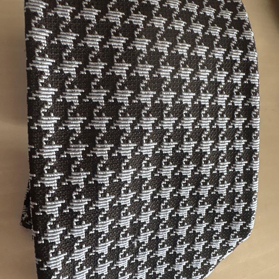 トムフォード　千鳥格子　ネクタイ