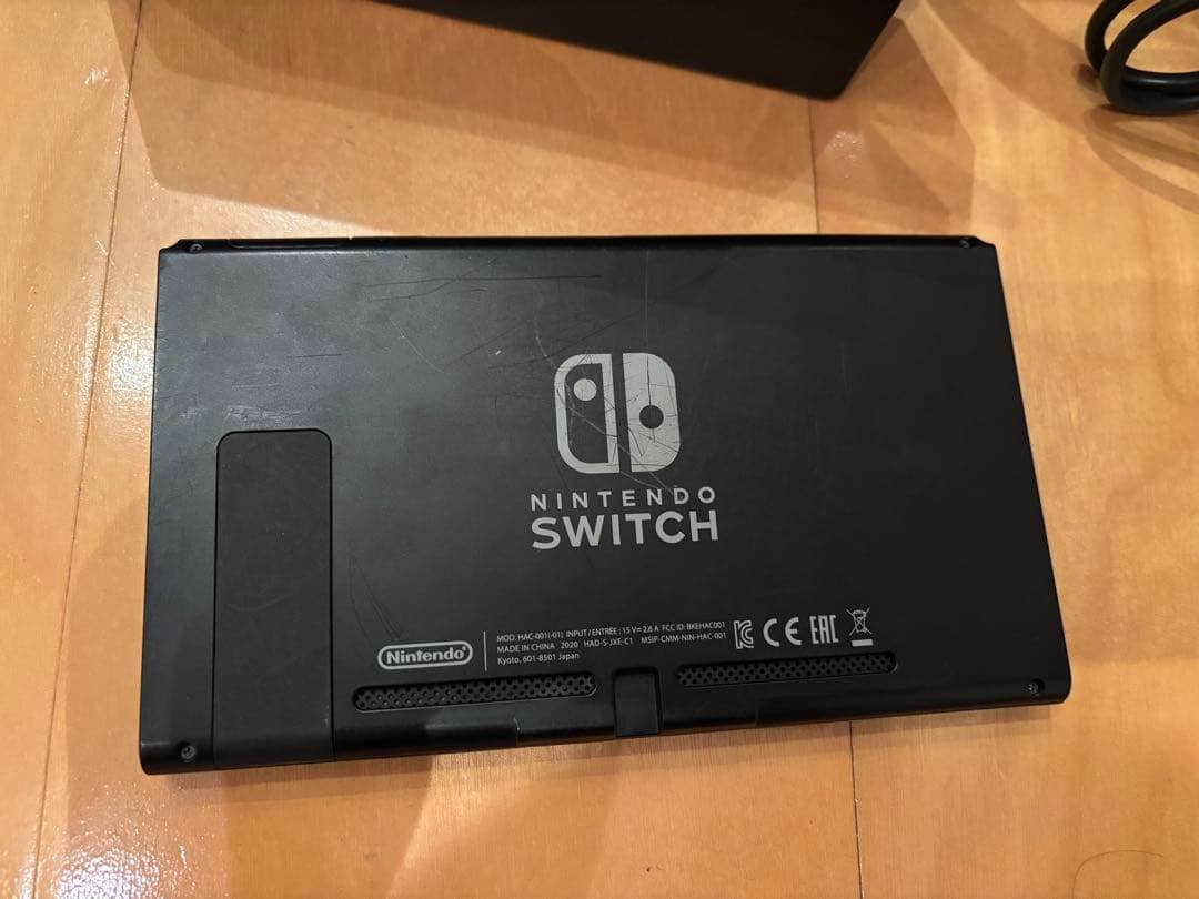 Nintendo Switch 本体のみ/マリオカートハンドル付き