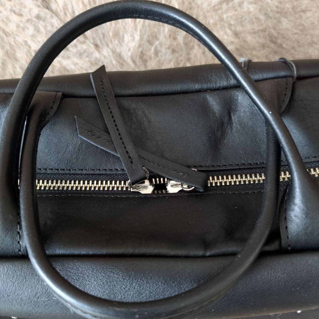 レザー 牛革ショルダーバッグ 黒 　　　　　　　　　　　　　日本製