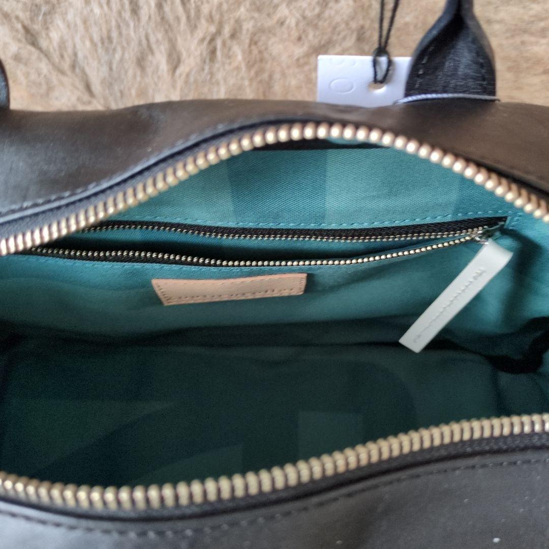 レザー 牛革ショルダーバッグ 黒 　　　　　　　　　　　　　日本製