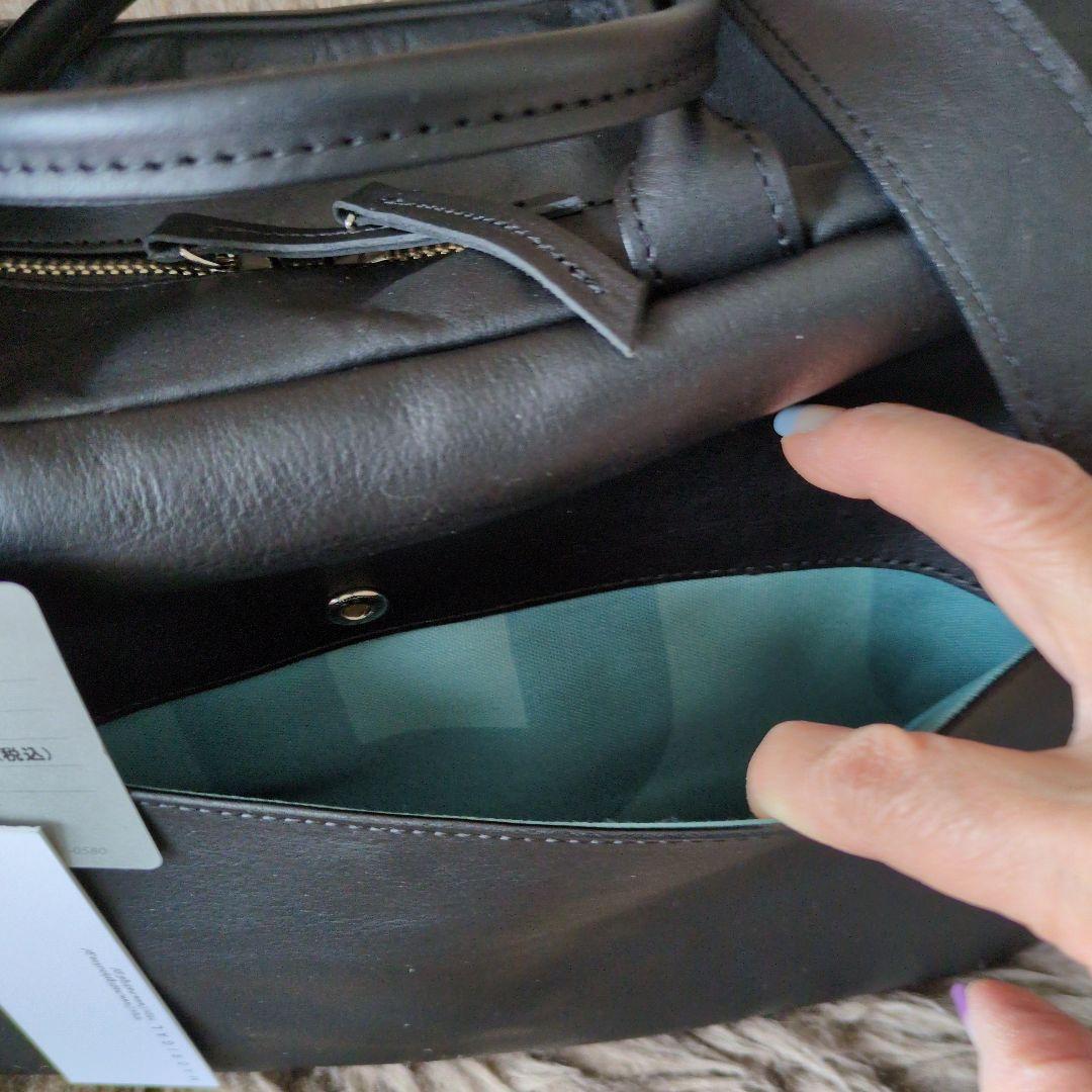 レザー 牛革ショルダーバッグ 黒 　　　　　　　　　　　　　日本製