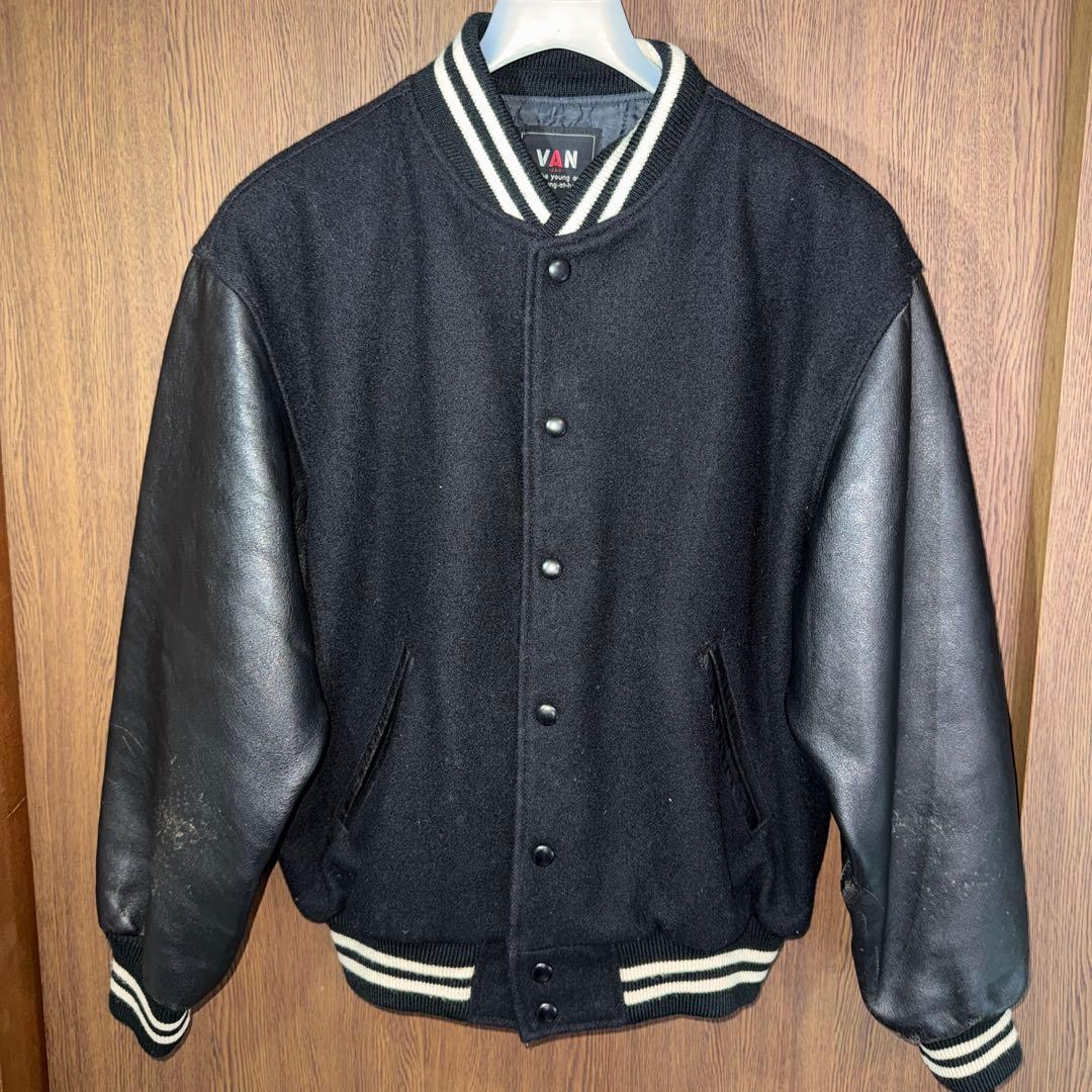 VAN スタジャン ブラック