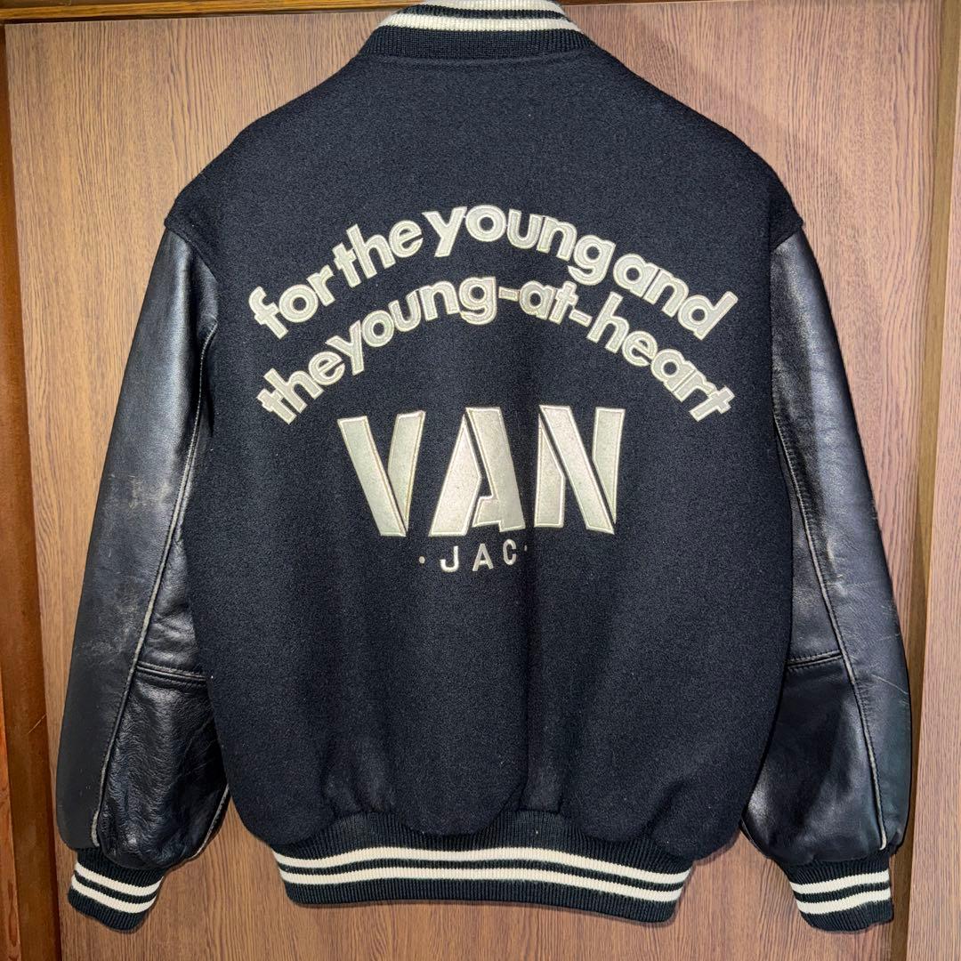 VAN スタジャン ブラック