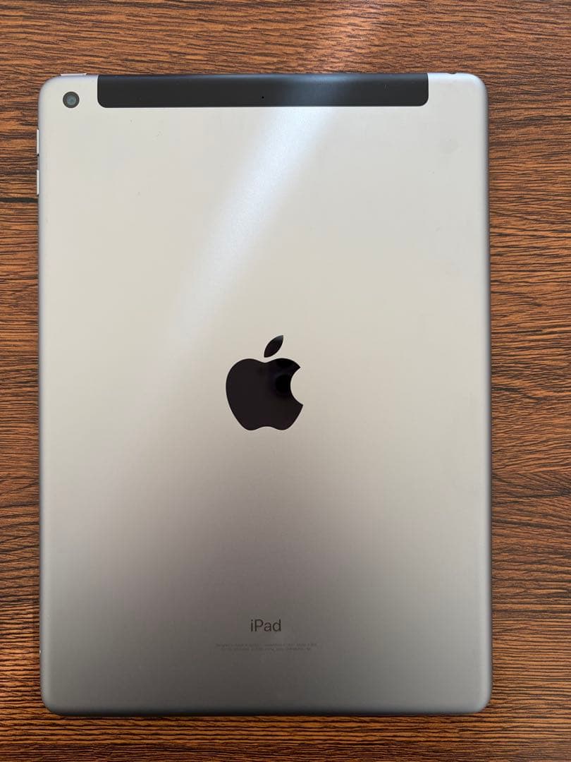 iPad 第6世代 32GB Wi-Fi＋Cellularモデル