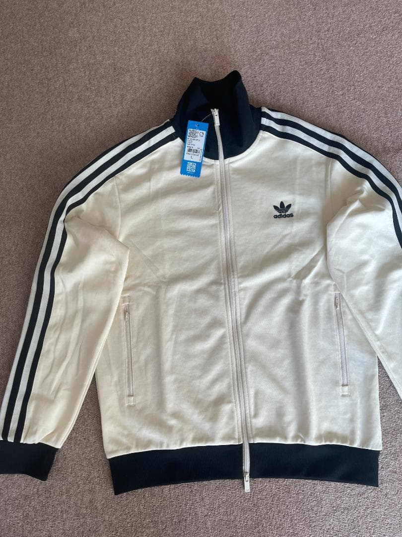 ［新品］adidas アディダスオリジナルストラックジャケットLベージュ男女兼用