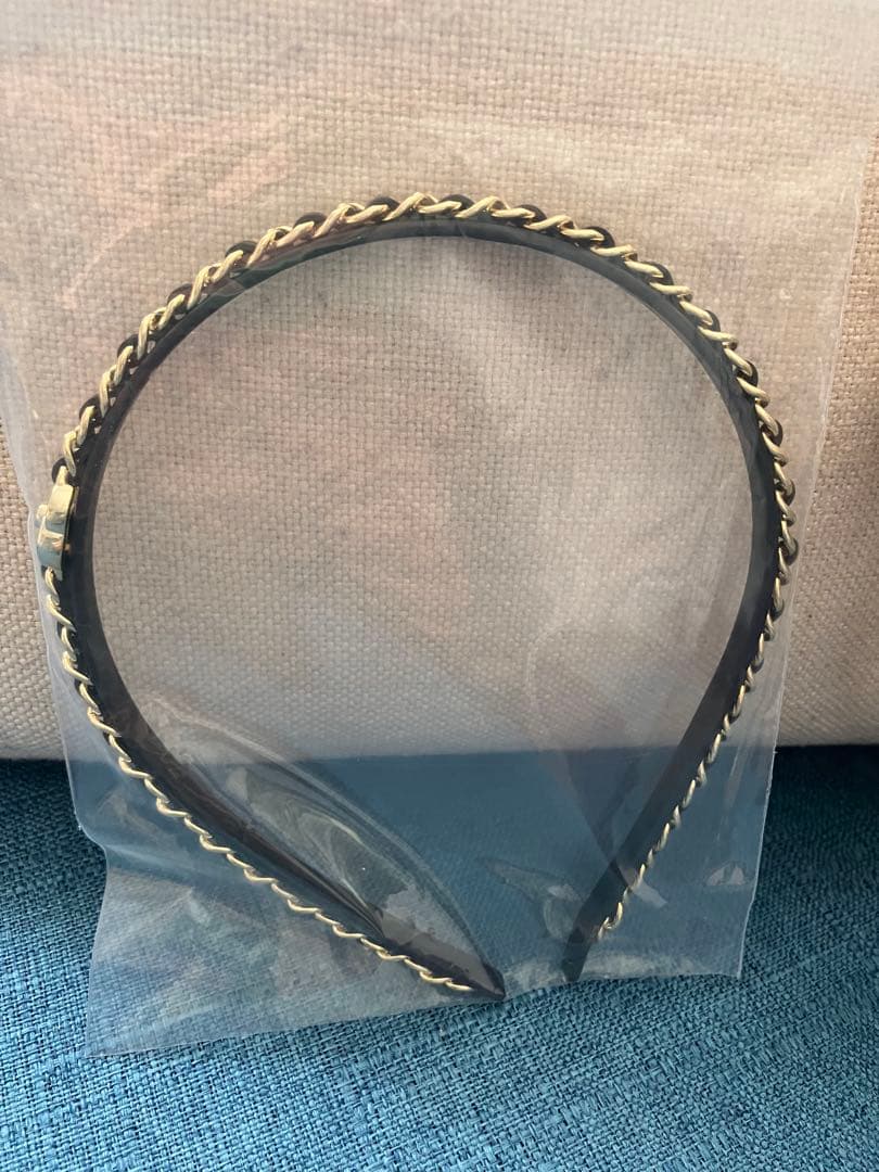 CHANEL ヘアバンド　CO CO チェーン　ゴールド　ノベルティ