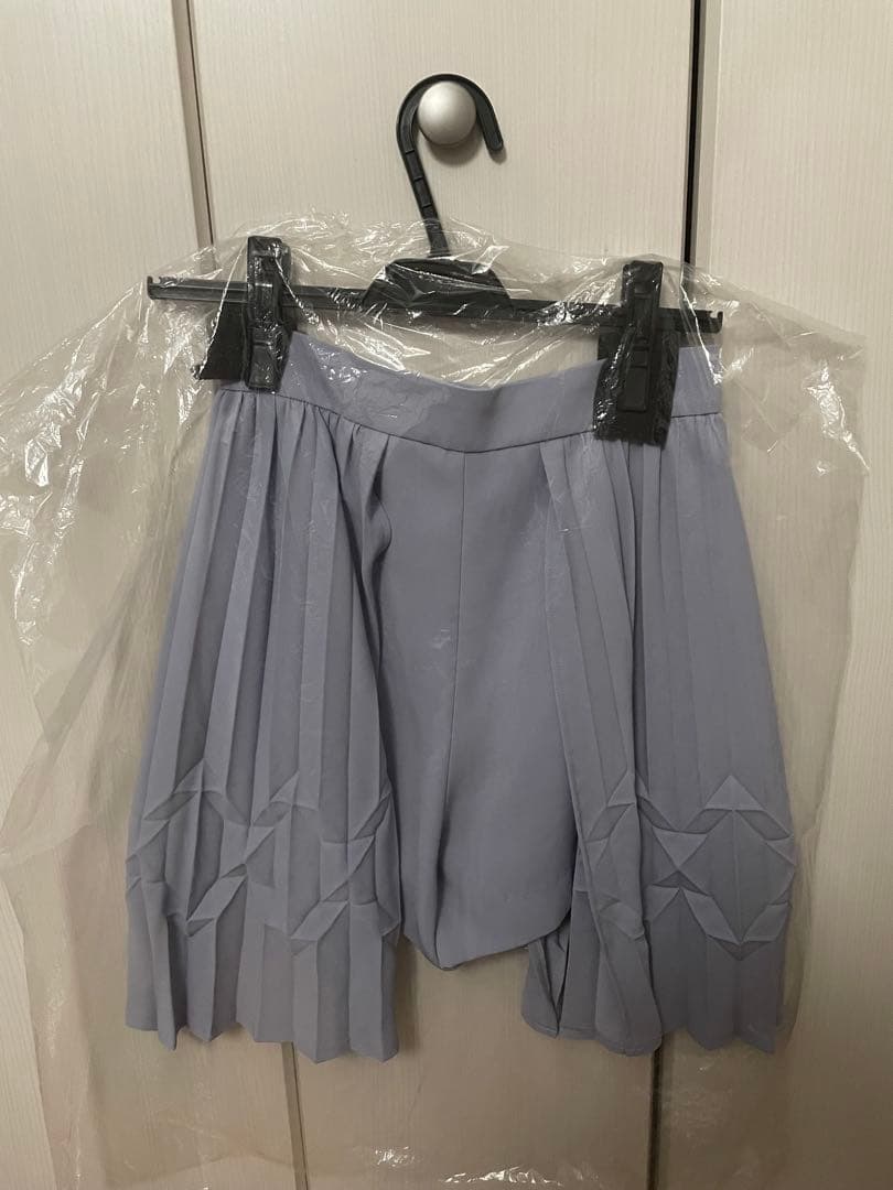 パフューム クローゼット レイヤードプリーツショートパンツ