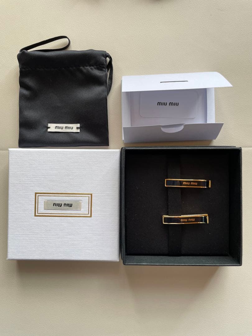 正規品 miumiu ヘアクリップ　メタルクリップ　ヘアピン