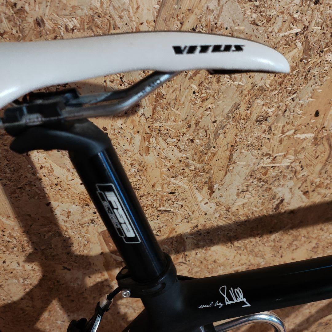 【カーボンロードバイク】Vitus VENON