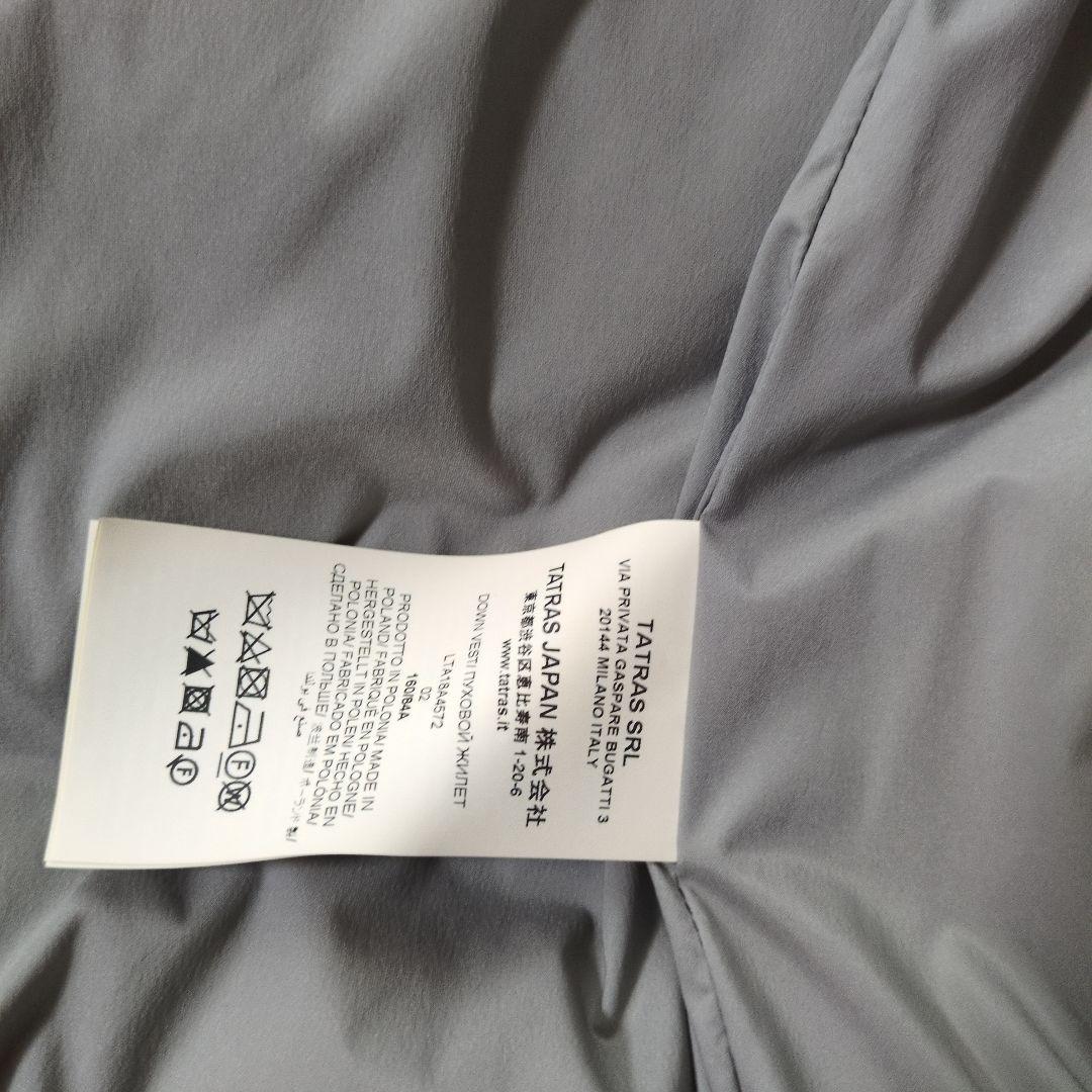 週末値下げ、TATRAS フード付きグレー ダウンベスト02