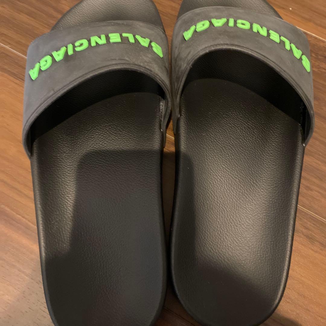 バレンシアガ　サンダル