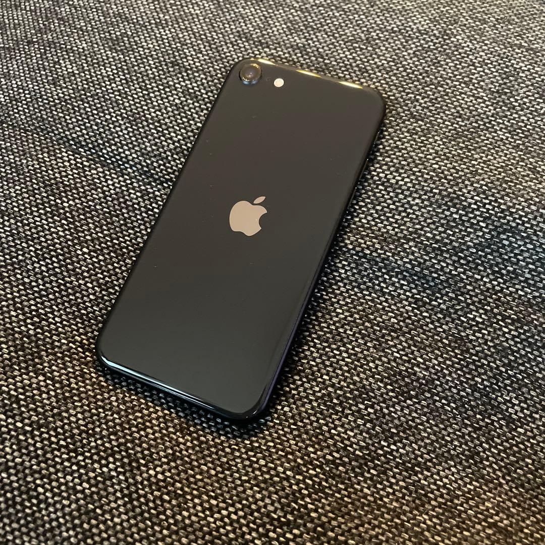 iPhone SE2 第2世代 Apple simフリー