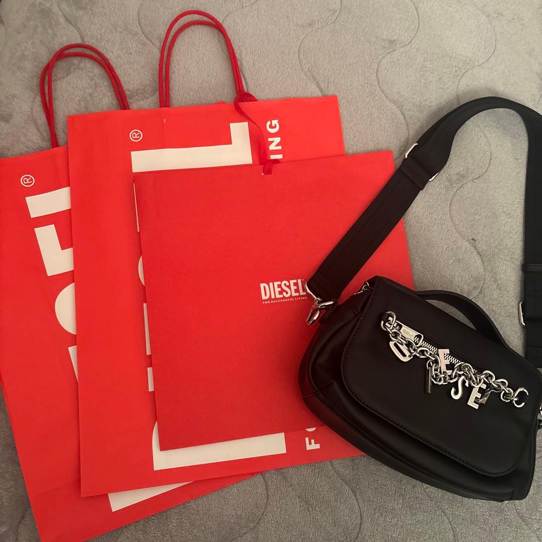 DIESEL ブラックレザーショルダーバッグ