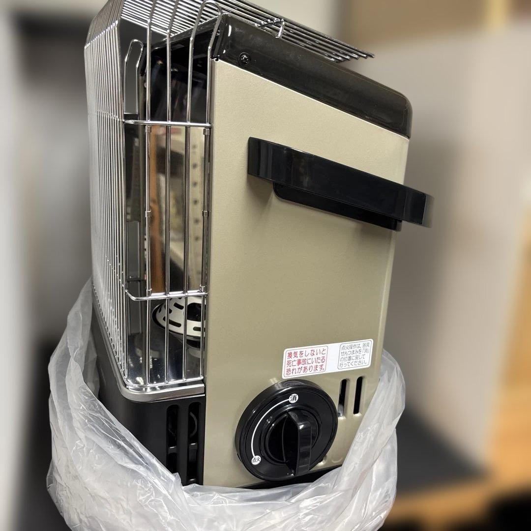 D*o様 イワタニ カセットガスストーブ CB-CGS-HPR 開封済み未使用