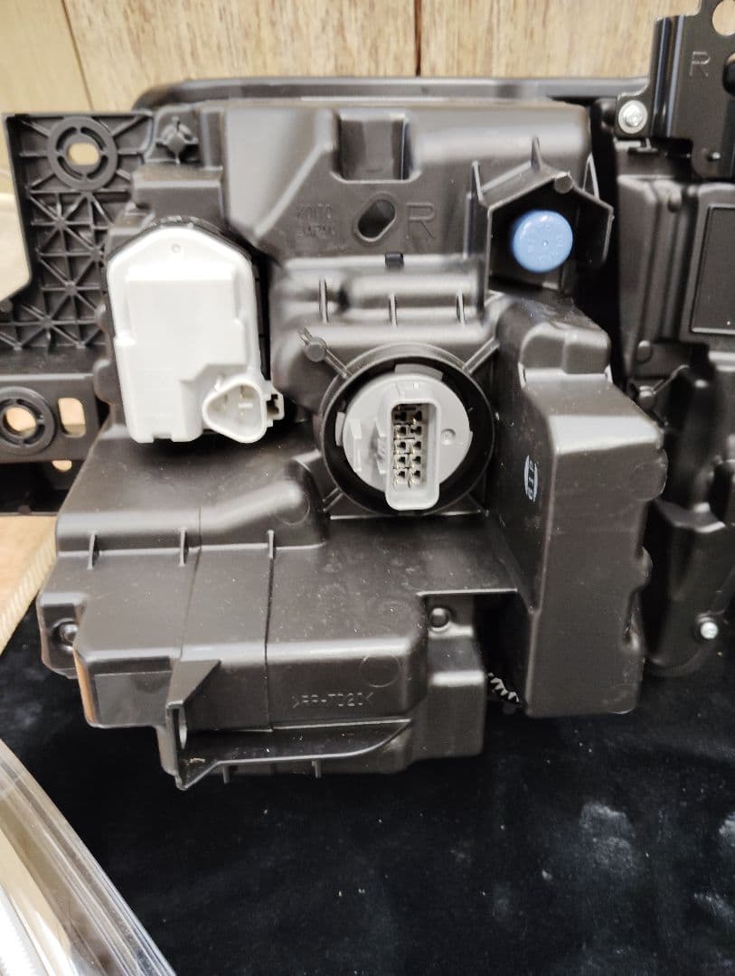 現行エルフ/フォワード ヘッドライト/ウインカー NEWELF/FORWARD