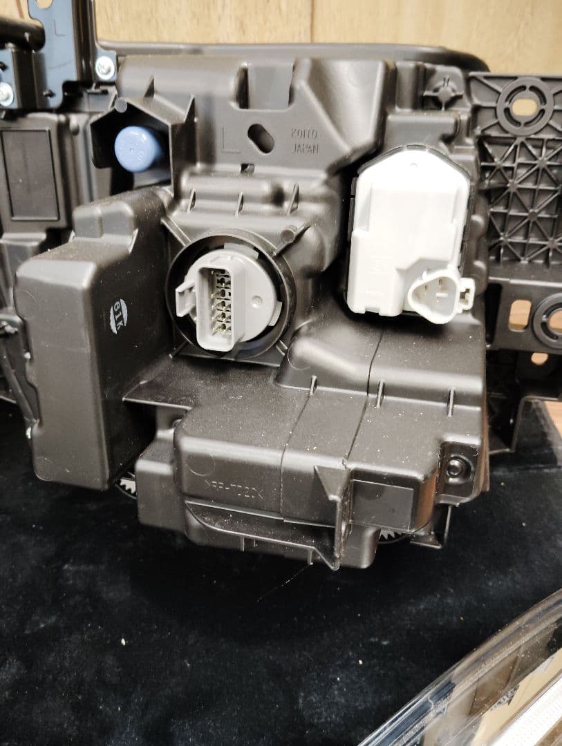 現行エルフ/フォワード ヘッドライト/ウインカー NEWELF/FORWARD