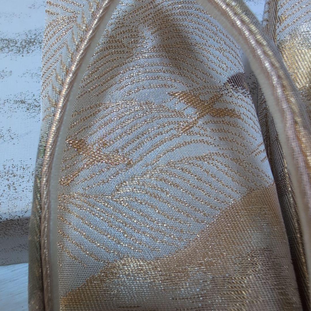 ももCafe様銀座ぜん屋本店　ゴールド地で品も良し　格もある