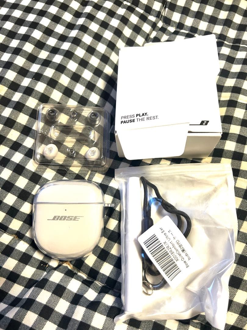 試聴のみBOSE QuietComfort Ultraワイヤレスイヤホンホワイト