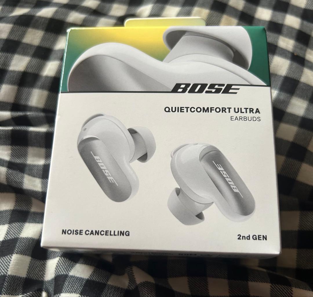 試聴のみBOSE QuietComfort Ultraワイヤレスイヤホンホワイト