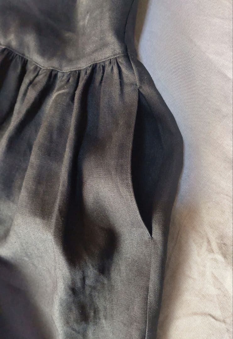 ちくわ　バッククロスエプロンワンピース