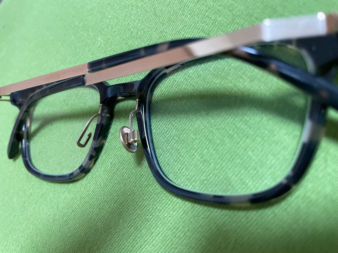 マイキータ　メガネ　HEGON