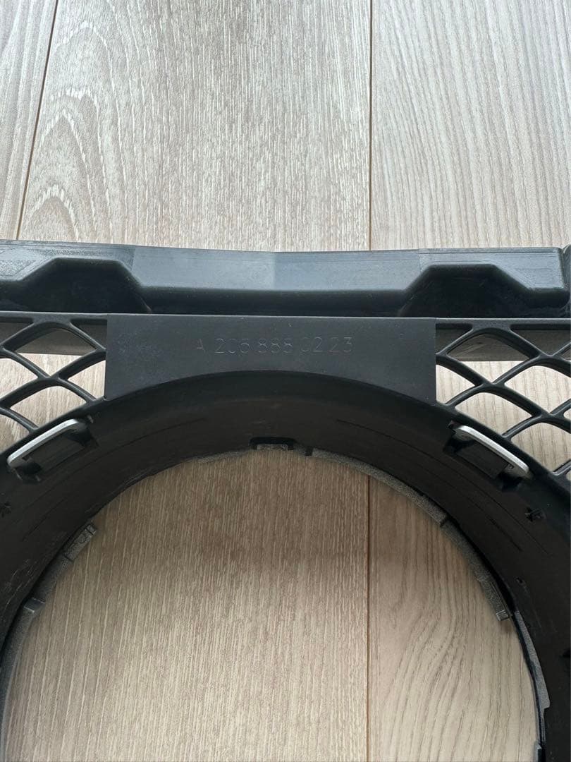 【美品】メルセデスベンツ C63 純正グリル W205AMG