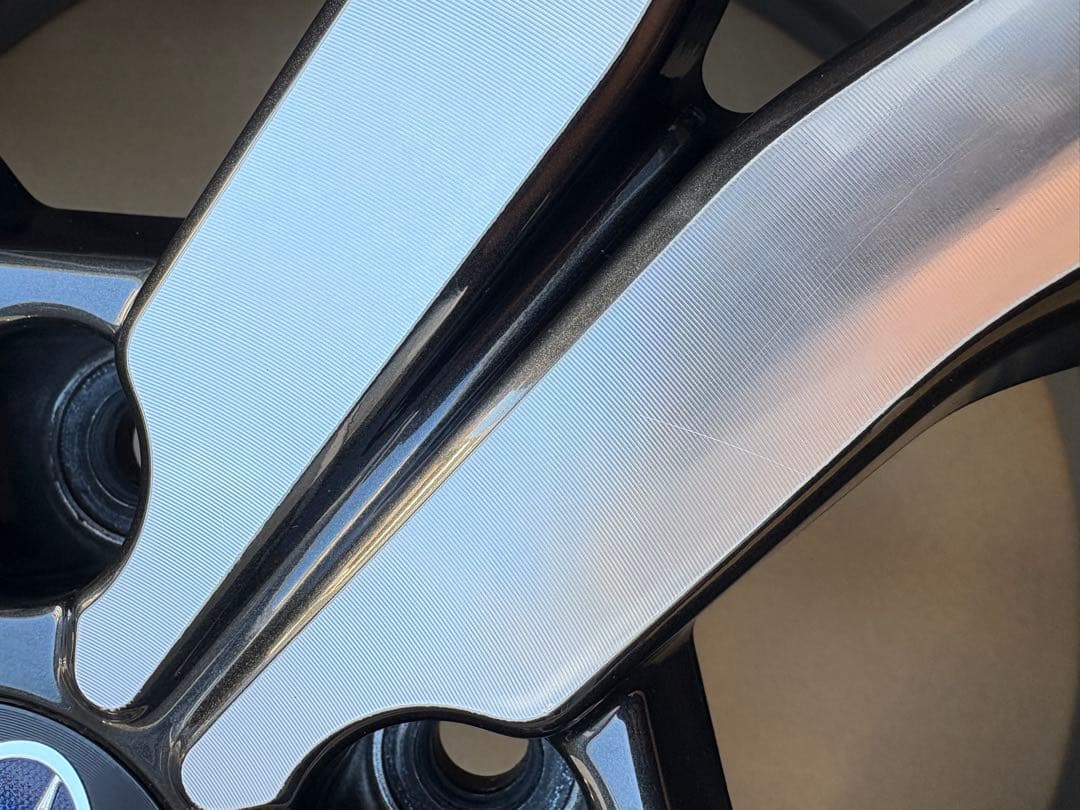 [送料込み]ホイール①スバル フォレスター 18インチ ホイールのみ