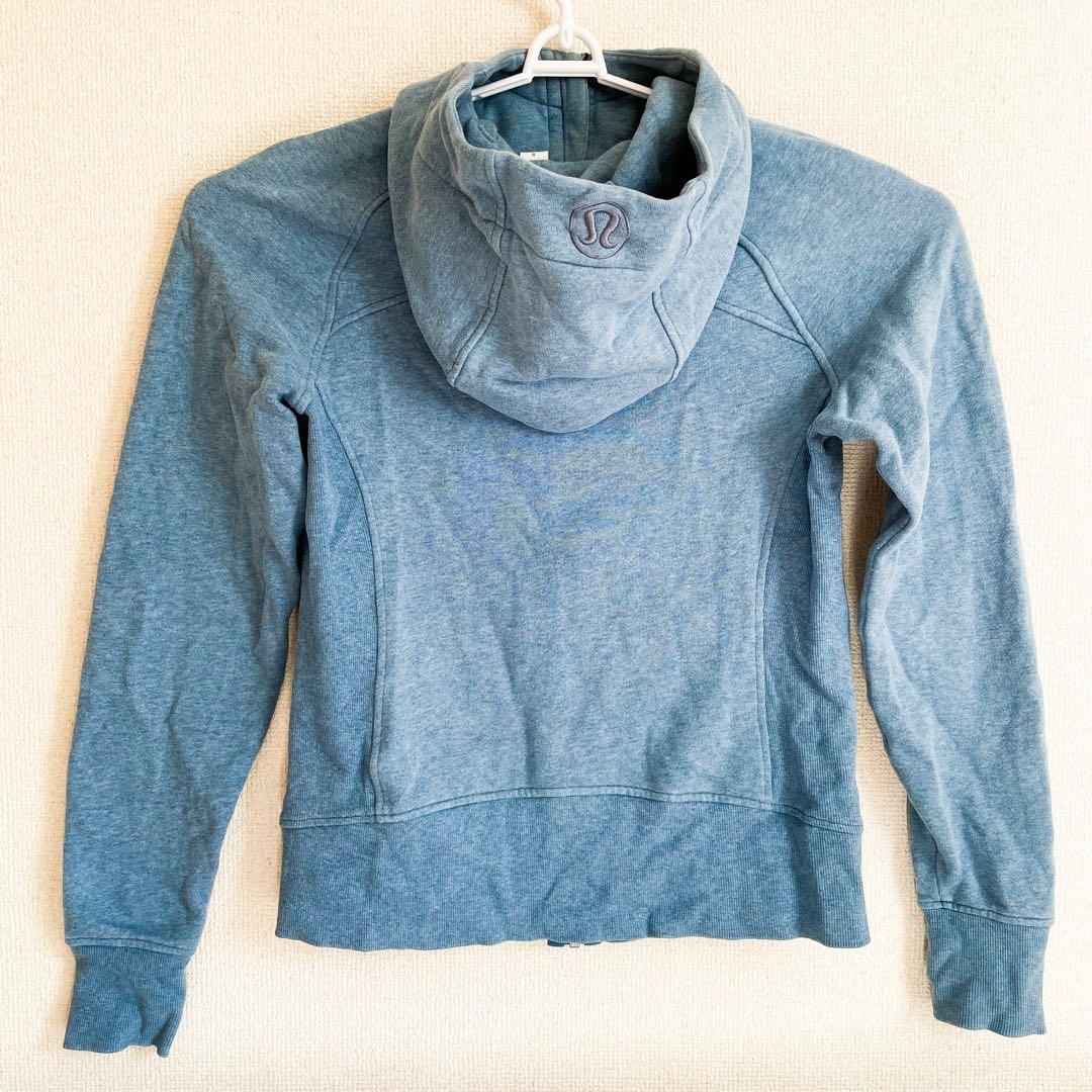 lululemonスクーバフルジップフーディー（フード付きパーカー水色）