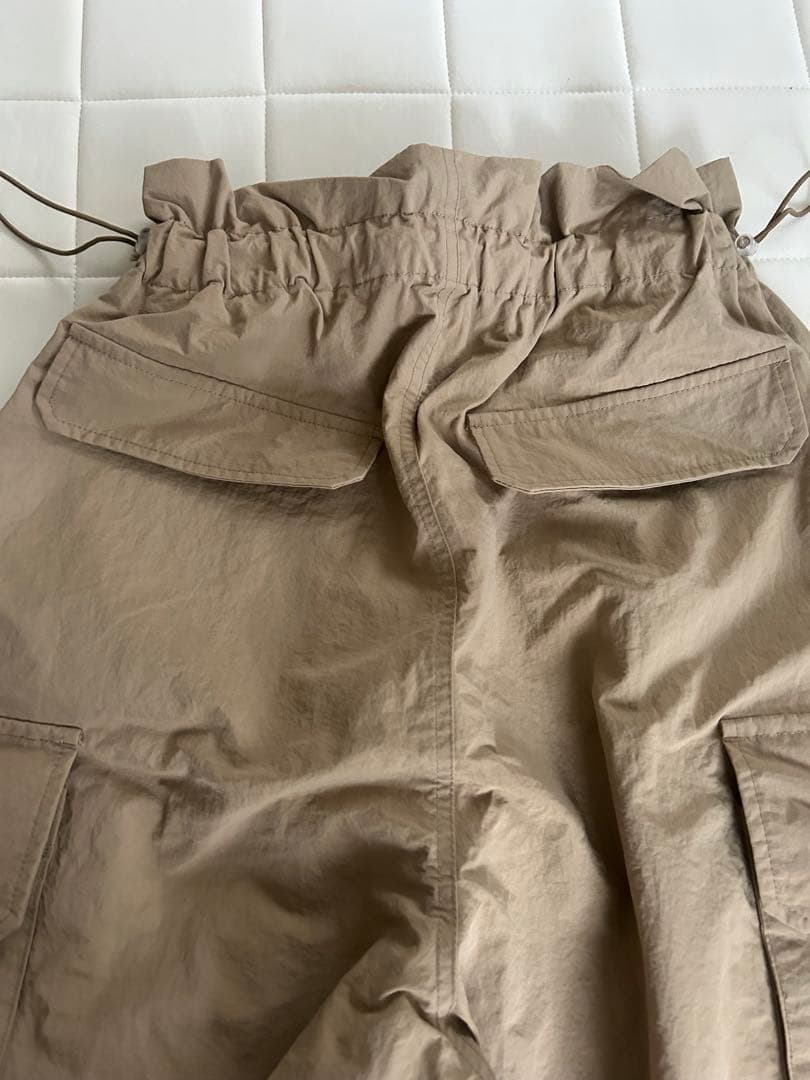 中町綾さん着用ALEXIA STAM カーゴパンツ