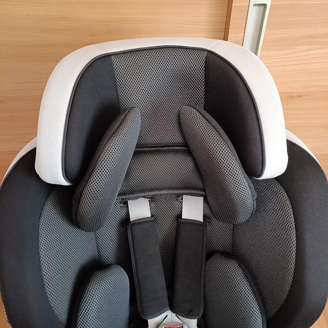 【美品】エールベベ スイングムーン プレミアム チャイルドシート　１歳頃〜