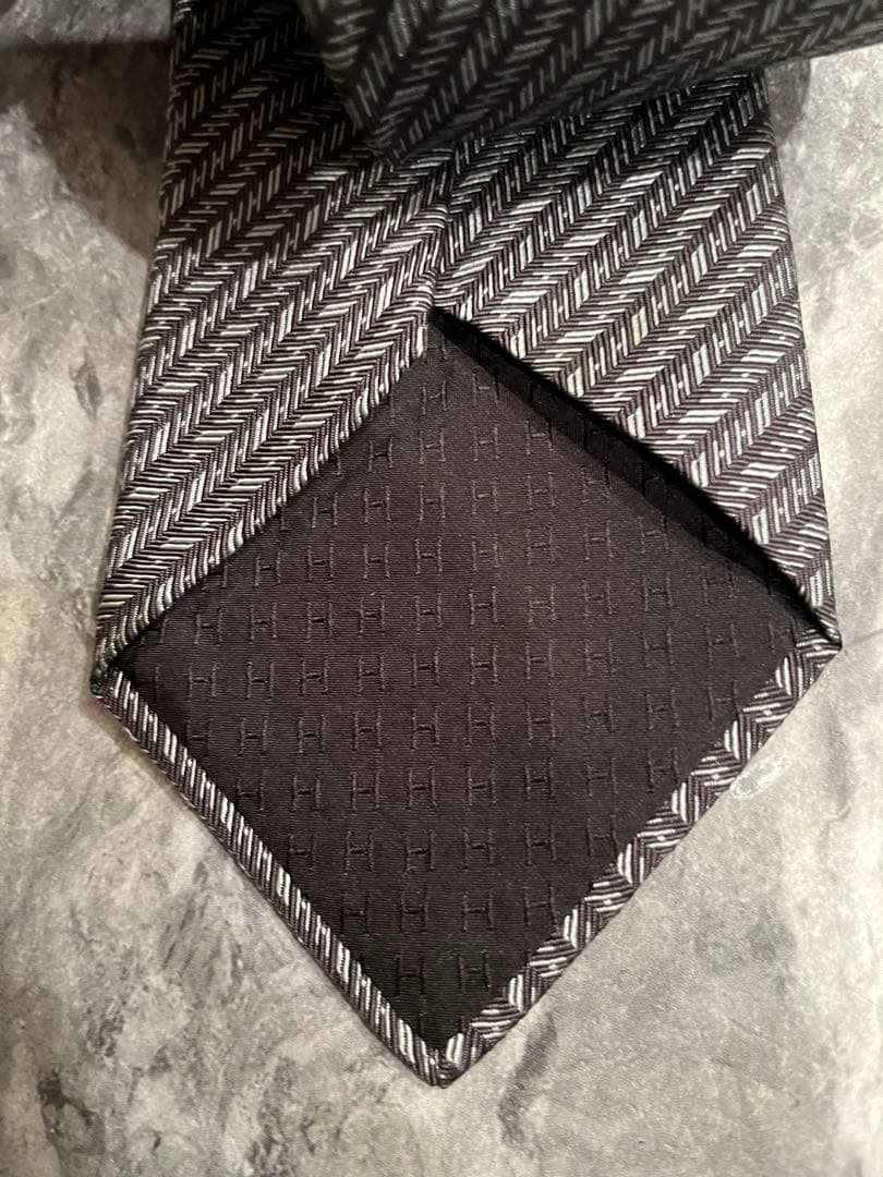 HERMES-PARIS ヘリンボーン シルクネクタイ