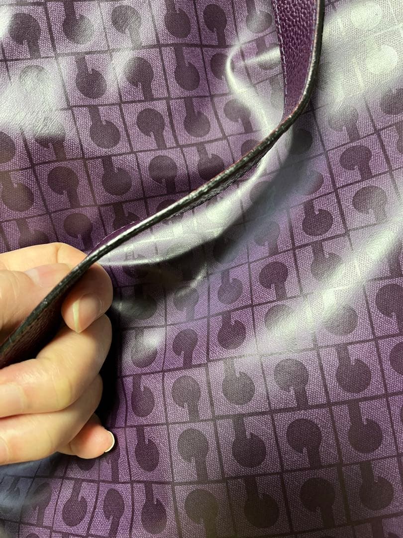 ゲラルディーニ　紫バッグ極美品