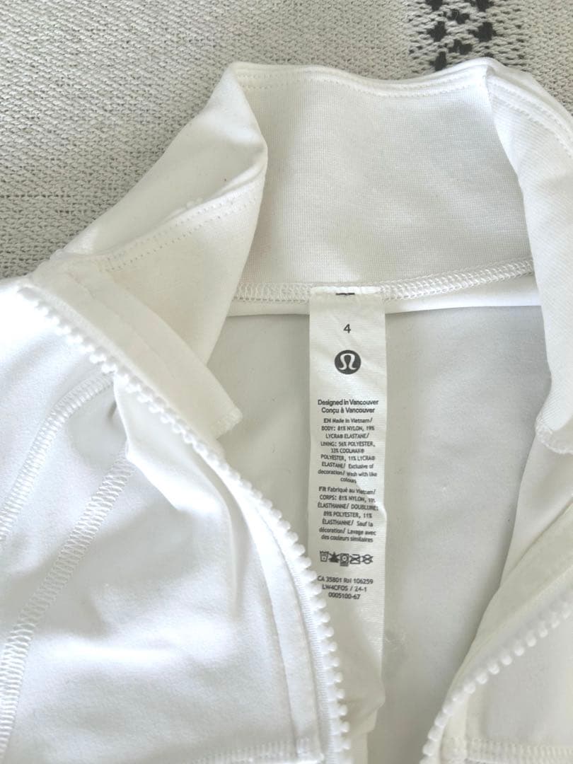 【未使用】ルルレモン lululemon 白 ジャケット ヨガ