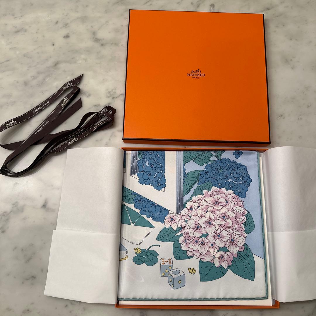 エルメス　2026SS 新作　スカーフ　カレ 90 《エスプリの旅立ち》 新品